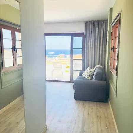 Apartmán Tranquil Hillside With Oceanview And Pool *