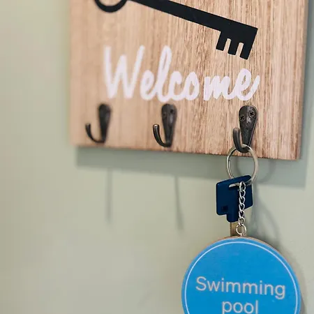 Tranquil Hillside With Oceanview And Pool Appartamento *