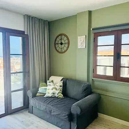 Tranquil Hillside With Oceanview And Pool Los Cristianos