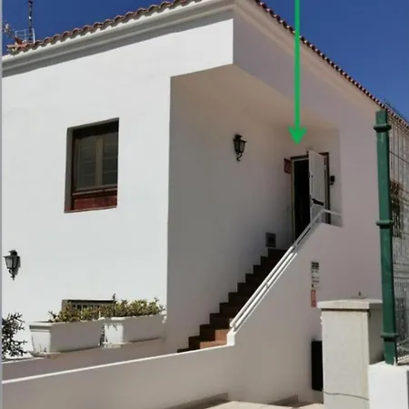 Tranquil Hillside With Oceanview And Pool *