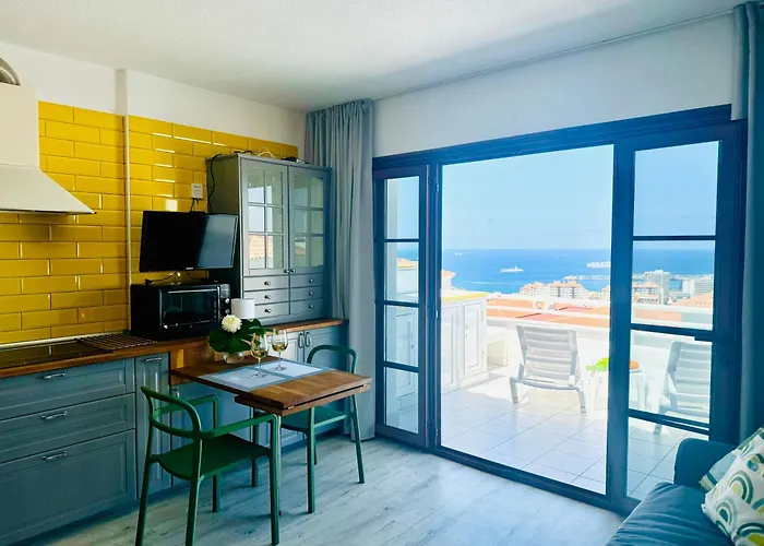 Tranquil Hillside With Oceanview And Pool شقة لوس كريستيانوس